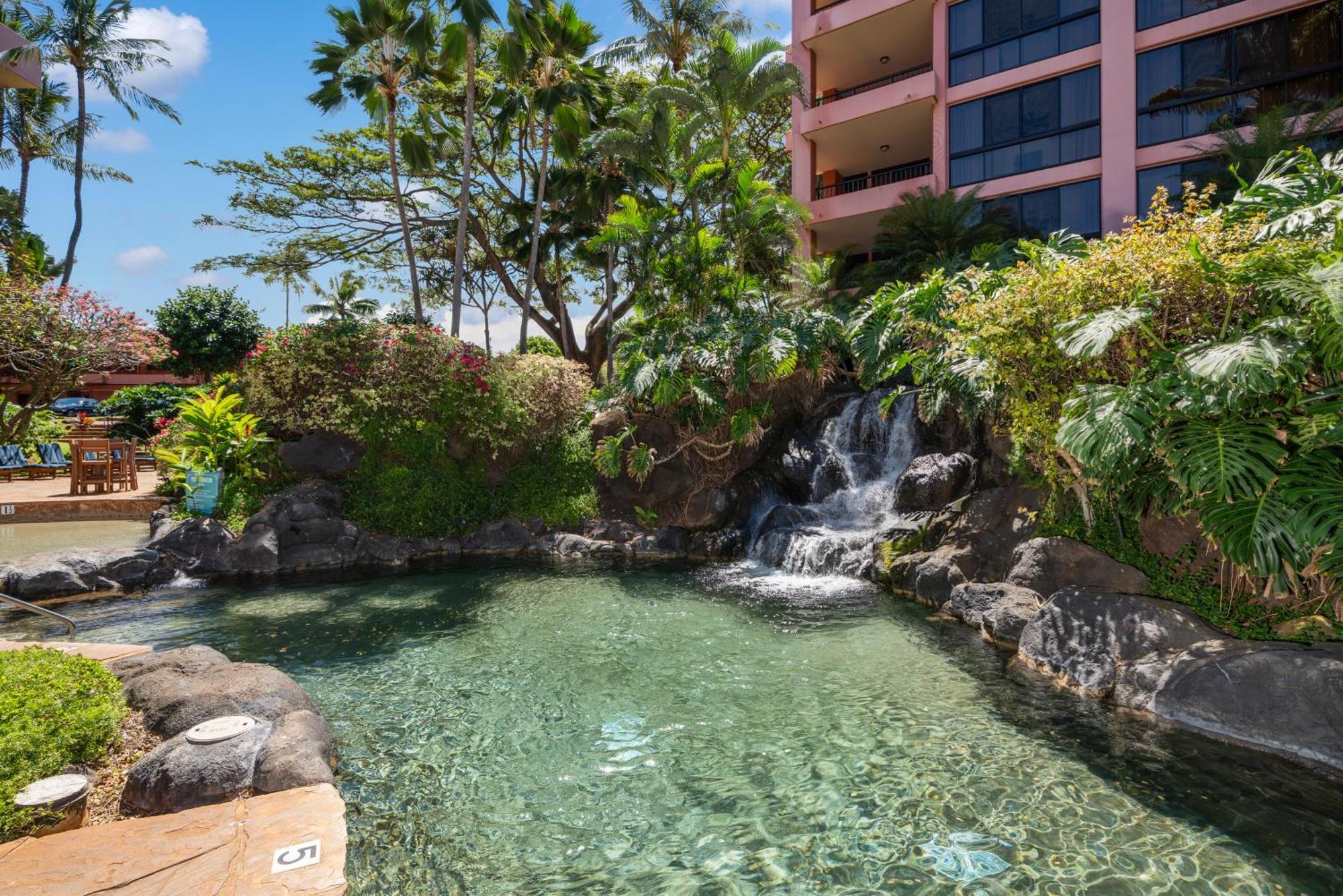 Kahana Falls Resort Napili-Honokowai Ngoại thất bức ảnh